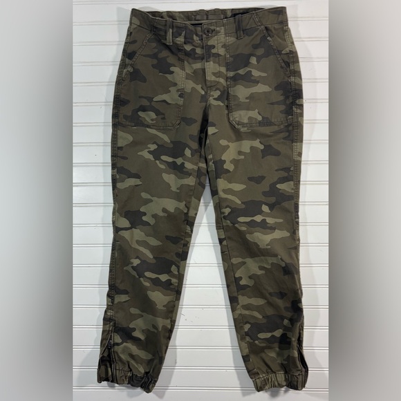 Banana Republic Pants - Banana Republic Slim Utility Pant Jogger Camo Womens Size 6 Zipper Ankles Casual